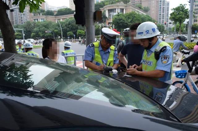 【一盔一帶】交警蜀黍走進代駕公司上了一堂交通安全教育課